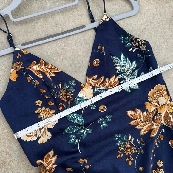 Floral Navy Blue Midi Dress - Picture 6 of 8